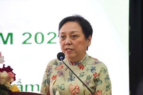 Giám đốc Sở ATTP TP.HCM Phạm Khánh Phong Lan phát biểu.