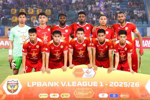 Sau 18 vòng đấu, Hồng Lĩnh Hà Tĩnh đang tạm đứng ở vị trí thứ 9 trên bảng xếp hạng.