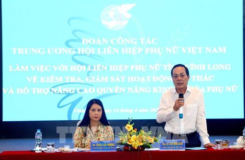 Phó Bí thư Tỉnh ủy Vĩnh Long Lâm Minh Đằng phát biểu tại buổi làm việc. Ảnh: Lê Thúy Hằng – TTXVN