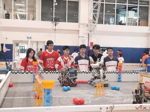 Các đội tập trung xây dựng chiến thuật, nâng cao hiệu suất thi đấu.