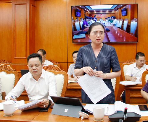 Lãnh đạo Sở Tài chính trao đổi, làm rõ một số nội dung.