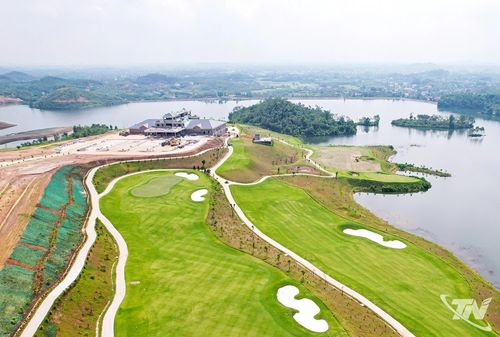 Với nhiều dự án đầu tư quy mô lớn trong lĩnh vực du lịch - dịch vụ trên địa bàn, Thái Nguyên có thêm tiềm lực thúc đẩy kinh tế - xã hội phát triển nhanh, mạnh.