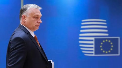 Ông Viktor Orban, người thường xuyên mâu thuẫn với Ủy ban châu Âu, sẽ rời cương vị sau 16 năm cầm quyền. Ảnh: CEPA