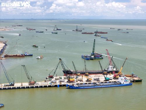 Quy hoạch TP.HCM mới sẽ hình thành hệ thống cảng biển hiện đại, là trung tâm logistics của TP.HCM và phía Nam. (Ảnh: Lương Ý)