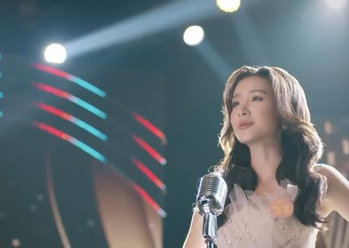 Vi Minh đăng quang cuộc thi Hoa hậu sau màn trả lời ứng xử đầy thuyết phục. Ảnh VTV