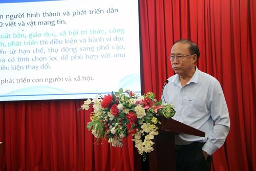 PGS.TS Nguyễn Thế Dũng nhận định trong bối cảnh hiện nay, văn hóa đọc đang đứng trước những thay đổi lớn