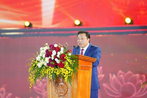 Ông Nguyễn Huy Ngọc, Phó Chủ tịch UBND tỉnh Phú Thọ phát biểu tại lễ khai mạc. Ảnh: Sở VHTT&DL.