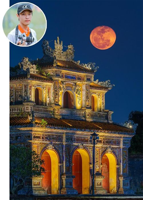 Trăng rằm soi cửa Chương Đức (Hoàng cung Huế). Ảnh: Lương Nam Nhật Long