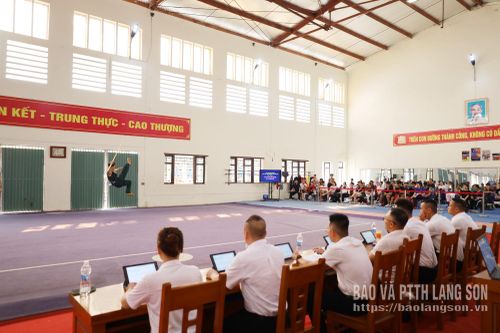 Đối lập với không khí căng thẳng, kịch tính tại Nhà thi đấu thể thao ở các nội dung tán thủ (sanda), tại Nhà tập luyện Trung tâm Huấn luyện và Thi đấu thể thao tỉnh, các nội dung quyền (taolu) lại mang sắc thái mềm mại, giàu tính nghệ thuật. Tham gia thi đấu ở nội dung này có 129 VĐV.