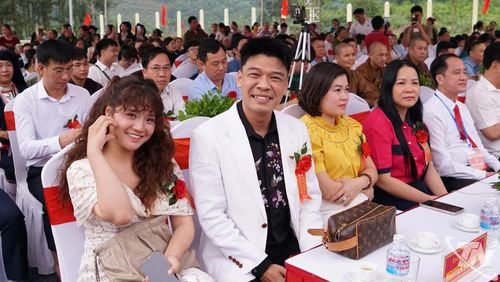 Các nghệ sĩ và đại biểu tham gia tại Lễ khánh thành.