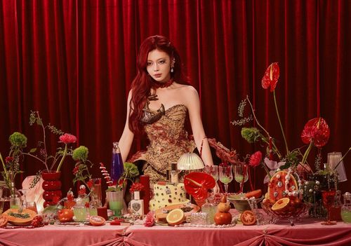 Liz Kim Cương đều tư cho MV mới nhưng chưa nhận được tín hiệu khả quan. Ảnh: FBNV.