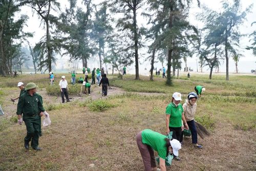 Người dân phường Cửa Lò chung tay chuẩn bị cho lễ hội Festival du lịch Cửa Lò “Bốn mùa biển gọi” năm 2026.