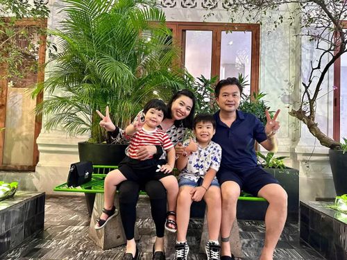 Nữ diễn viên tự hào thừa nhận rằng đằng sau mỗi nhân vật cô thể hiện trên màn ảnh đều có hình bóng và sự góp sức thầm lặng của người bạn đời. Ảnh: FB Tuấn Khải.