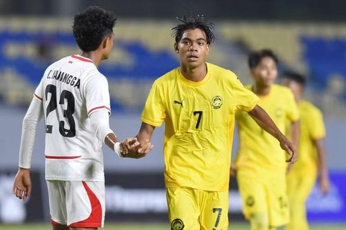 Trong khi đó, chủ nhà U17 Indonesia thắng U17 Timor Leste 4-0 nhưng lại để thua U17 Malaysia 0-1 cho thấy một phong độ thiếu ổn định.