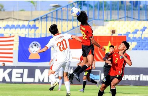 Trận so tài giữa U17 Việt Nam và U17 Indonesia diễn ra vào lúc 19h30 ngày 19/4 được dự báo sẽ vô cùng hấp dẫn với nhiều bàn thắng đẹp mắt được ghi.