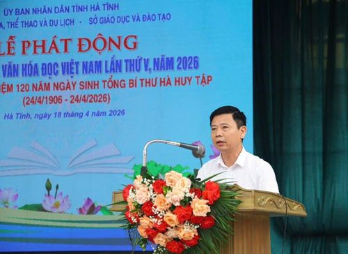 Phó Giám đốc Sở VH-TT&amp;DL Hà Tĩnh Nguyễn Công Thành phát biểu tại buổi lễ.