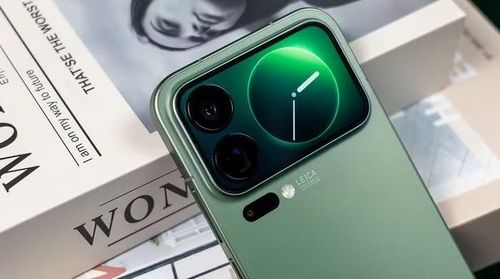 Dòng Xiaomi 18 Pro sẽ tiếp tục có màn hình phụ ở mặt sau