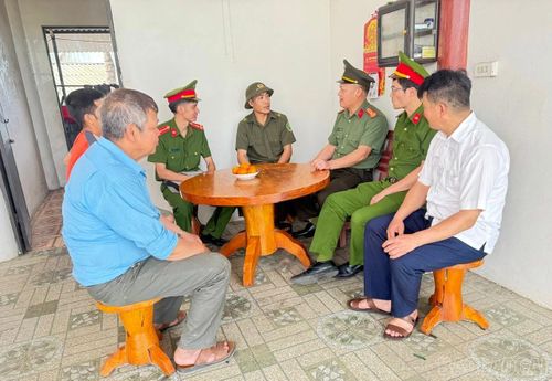 Công tác tuyên truyền được triển khai thường xuyên, liên tục đến từng hộ gia đình.