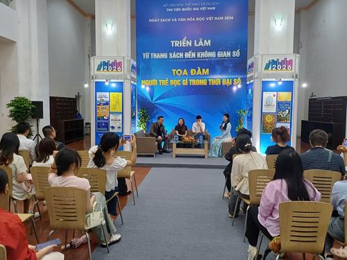 Đông đảo các bạn trẻ tham dự Tọa đàm “Người trẻ đọc gì trong thời đại số”.
