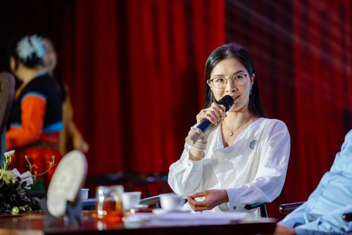 Chuyên gia Trang Trần tại tọa đàm “Bánh trà cổ Shanam: Gói trọn miền xưa, khơi dòng tuyệt tác”