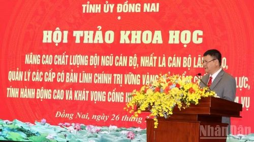 Phó Giáo sư, Tiến sĩ Trần Kim Chung, Thư ký khoa học, Hội đồng lý luận Trung ương nói về công tác nâng cao chất lượng đội ngũ cán bộ khi Đồng Nai lên thành phố trực thuộc Trung ương.