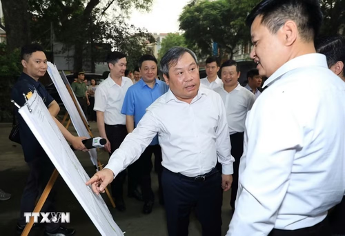 Sáng 19-4, Chủ tịch UBND thành phố Hà Nội Vũ Đại Thắng yêu cầu hoàn thành giải phóng mặt bằng Dự án đường 70 và Quốc lộ 21B trong quý II-2026.