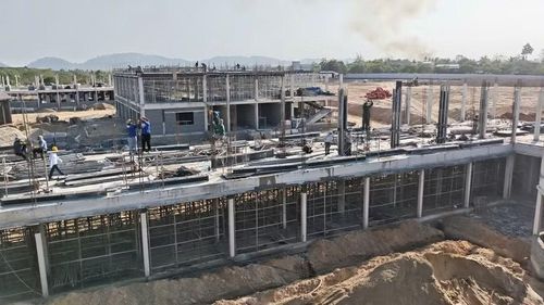Sự hình thành của ngôi trường nội trú liên cấp - “bước đệm” cho phát triển kinh tế.
