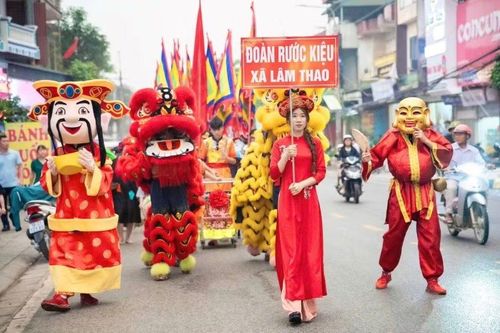 Việc tổ chức hợp luyện Lễ rước kiệu tham dự Giỗ Tổ Hùng Vương năm 2026 nhằm rà soát toàn bộ quy trình, đội hình, bảo đảm sự đồng bộ, trang nghiêm trước ngày chính lễ (ảnh: Phương Anh).