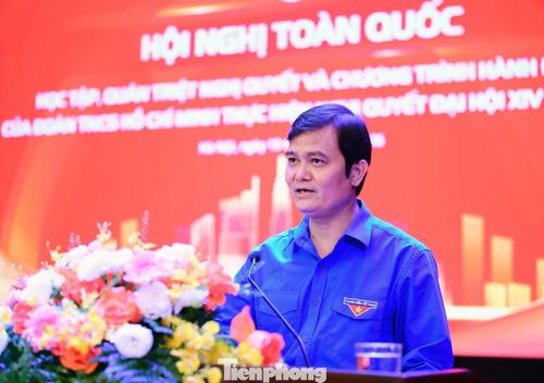 Anh Bùi Quang Huy phát biểu tại hội nghị. Ảnh: Xuân Tùng
