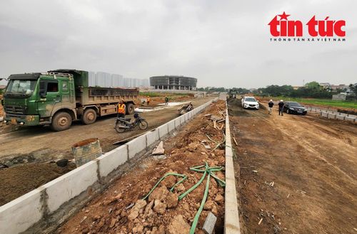 Đoạn đường 70 qua địa bàn phường Tây Mỗ đang được gấp rút thi công.