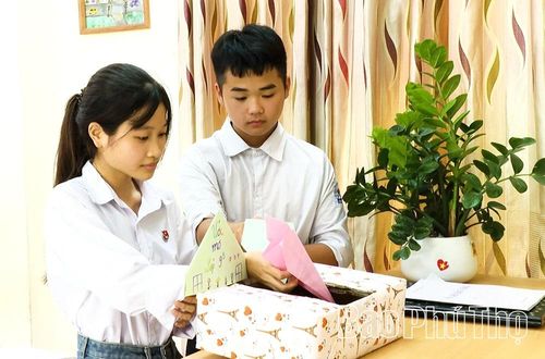 Học sinh lớp 9B gửi những dòng thư tiễn biệt, tiếp thêm quyết tâm bước vào kỳ thi lớp 10 THPT năm học 2026 - 2027.