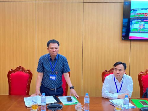 Ông Nguyễn Văn Minh, Phó Chủ tịch UBND xã Phúc Thịnh phát biểu tại buổi làm việc. Ảnh: Thanh Hà