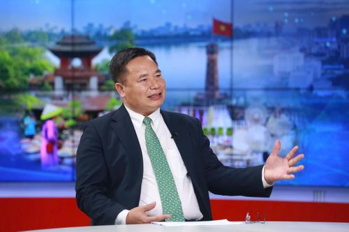 Tiến sĩ Nguyễn Anh Tuấn, Viện trưởng Viện Kinh tế Du lịch (Hiệp hội Du lịch Việt Nam) chia sẻ. Ảnh: Phạm Hùng