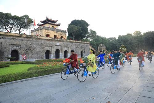 Các mô hình, dịch vụ tour xe đạp thân thiện với môi trường vẫn chưa thu hút nhiều du khách. Ảnh: Phạm Hùng