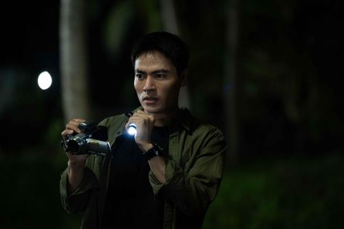 Ngoài Phí Phông, Heo năm móng cũng là một phim kinh dị chiếu dịp 30/4.