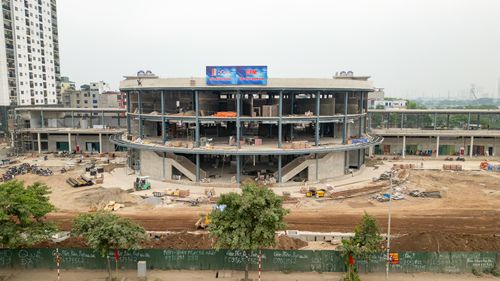  Điểm đáng chú ý của bến xe Yên Sở là tầng hầm rộng khoảng 5.000 m², chiều cao 19,2 m, làm bãi đỗ xe trong công trình 3 tầng nổi 1 tầng hầm, tạo khác biệt so với nhiều bến xe hiện có. 