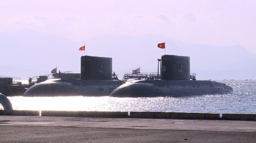 Tàu ngầm tại cầu cảng Vùng 4 hải quân