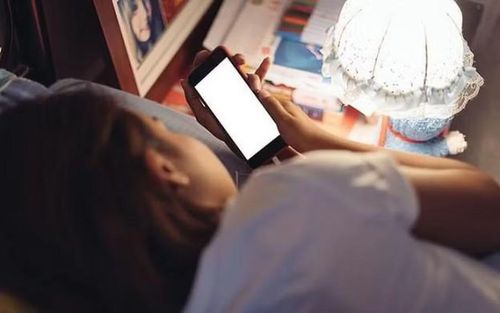 Sự xuất hiện của sách điện tử (ebook), thư viện số và các nền tảng đọc trực tuyến đã mở ra một không gian tri thức hoàn toàn mới. Ảnh minh họa: ITN.