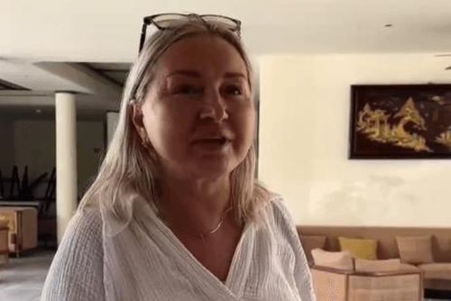 Bà Tsaregorodtseva Svetlana, du khách Nga