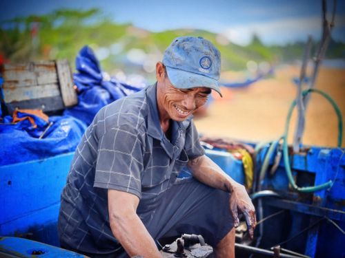 Nụ cười tươi khi cập bến