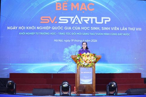 Thứ trưởng Bộ Giáo dục và Đào tạo Nguyễn Thị Quyên Thanh phát biểu tại lễ bế mạc SV-Startup 2026. Ảnh: Moet.gov.vn