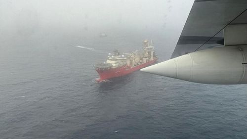 Máy bay không người lái Iran tấn công tàu chiến Mỹ. (Ảnh minh họa: Anadolu Agency)