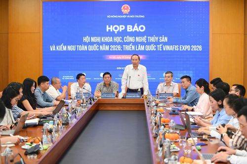 Quang cảnh buổi họp báo. Ảnh: Xuân Nghiêm