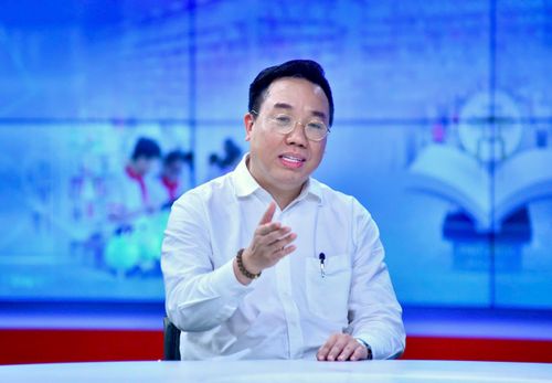 Ông Nguyễn Nguyên, Cục trưởng Cục Xuất bản, In và Phát hành (Bộ Văn hóa, Thể thao và Du lịch), Phó Chủ tịch Hội Xuất bản Việt Nam tại chương trình. Ảnh: Viết Thành