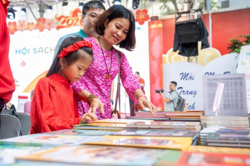  Với nhiều hoạt động đa dạng, Hội sách tại Phố Sách Hà Nội mở ra nhiều không gian đối thoại để người làm sách cùng nhìn nhận những cơ hội, thách thức cho ngành xuất bản khi đặt trong tương quan với phát triển công nghiệp văn hóa. Đồng thời, Hội Sách tiếp tục duy trì vai trò phục vụ đời sống tinh thần của người dân Thủ đô, góp phần tạo nên sự phong phú cho văn hóa đô thị. 