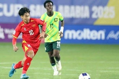 Cụ thể, trận bán kết diễn ra ngày 22/4, U17 Việt Nam sẽ đối đầu với U17 Australia – đội đứng đầu bảng C và cũng là đương kim vô địch của giải.