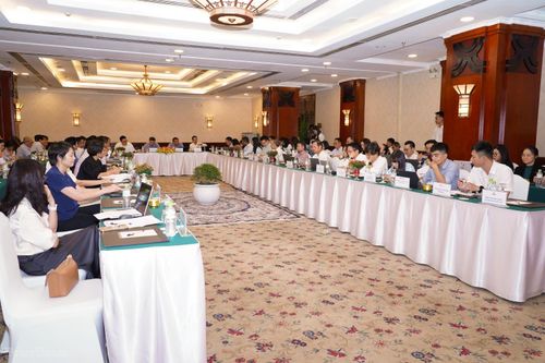 Toàn cảnh hội nghị.