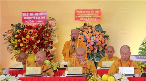 Hòa thượng Thích Huệ Thông, Phó Chủ tịch Hội đồng Trị sự Giáo hội Phật giáo Việt Nam, phát biểu.