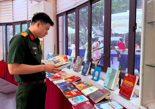 Độc giả tham gia sự kiện. Ảnh: Thụy Du