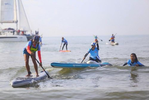 Môn chèo SUP phát triển tại bãi biển Quy Nhơn, góp phần khẳng định tiềm năng phát triển của các môn thể thao biển tại Gia Lai